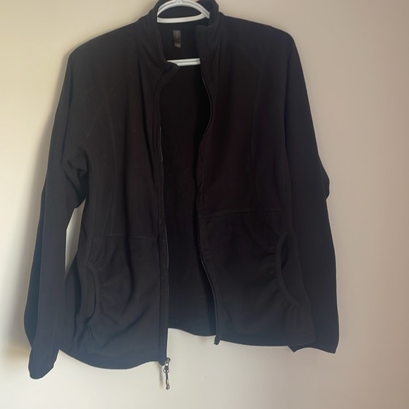 Black zip up sweater no hood - Picture 4 of 4